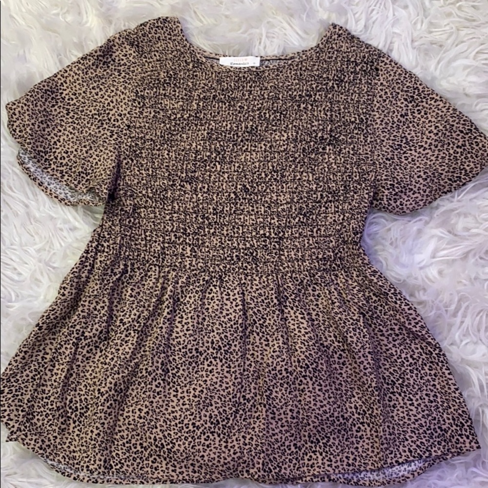 ✨leopard print shirt✨